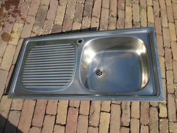 spoelbak enkel beschikbaar voor biedingen