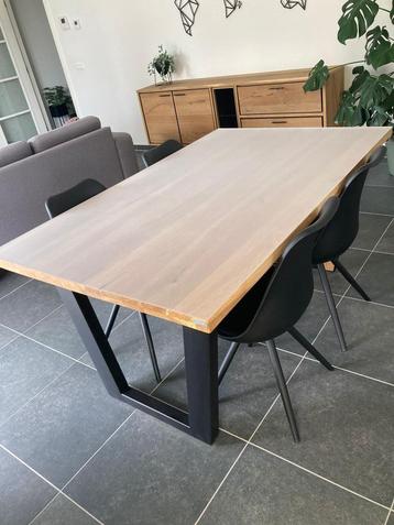 eettafel met 6 stoelen + gratis 2 barkrukken beschikbaar voor biedingen