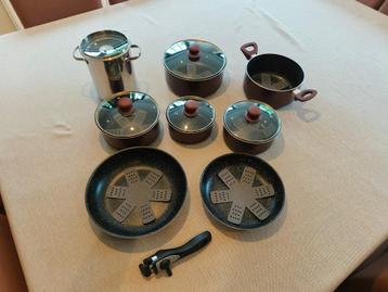 Ensemble de casseroles et poêles (8 pièces) pour un rangemen, Enlèvement ou Envoi, Comme neuf, Autres matériaux, Plaque céramique