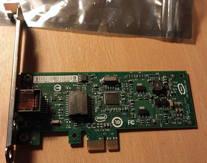 Intel Gigabit CT Desktop Adapter, Computers en Software, Netwerkkaarten, Zo goed als nieuw, Intern, Ophalen of Verzenden