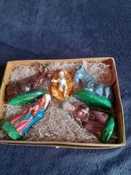 Figurines anciennes de la crèche des années 1940, Enlèvement ou Envoi