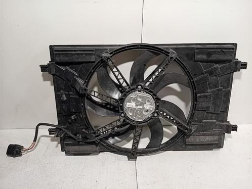 KOELVENTILATOR Audi A3 Sportback (8VA / 8VF) (5Q0121203CP), Auto-onderdelen, Airco en Verwarming, Audi, Gebruikt
