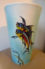 VASE VALLAURIS VINTAGE FIFTIES 1955 DECO POISSONS TBE, Antiquités & Art, Enlèvement ou Envoi