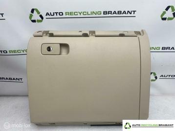 Dashboardkastje Volkswagen Jetta ORIGINEEL 5C7857097S beschikbaar voor biedingen
