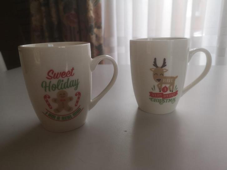 Moks 2 stuks Christmas / Holiday voor 5 €, Divers, Noël, Enlèvement ou Envoi