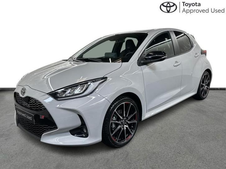 Toyota Yaris GR Sport, Autos, Toyota, Yaris, Régulateur de distance, Airbags, Air conditionné, Bluetooth, Ordinateur de bord, Verrouillage central