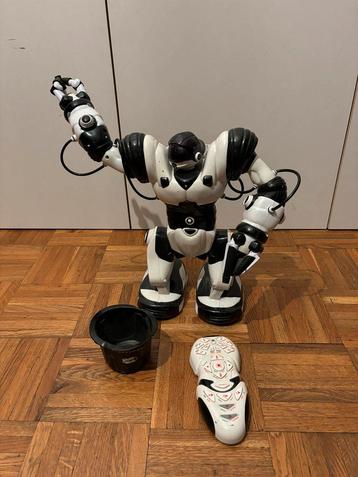 Robosapien télécommandé robot Wow wee téléguidé  beschikbaar voor biedingen