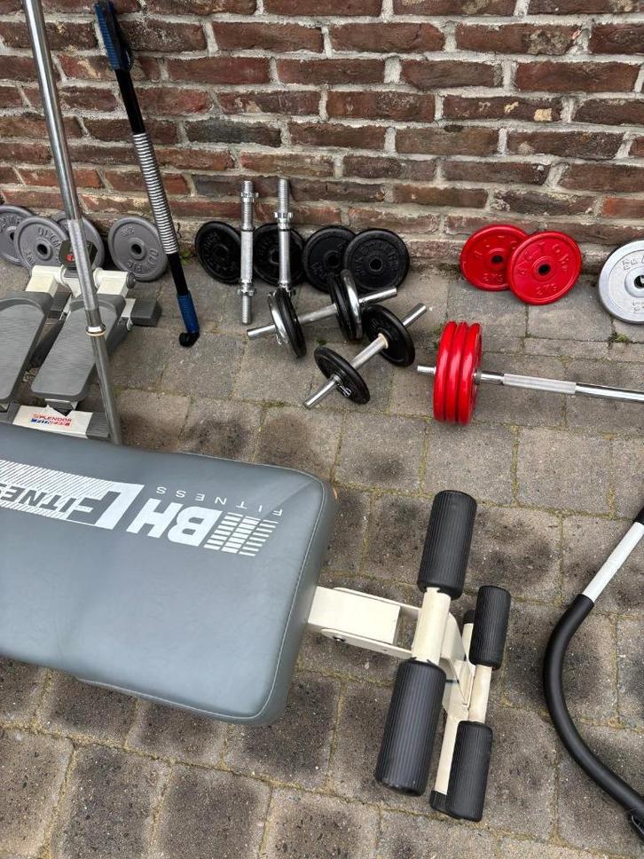 Fitness toestellen, Sport en Fitness, Fitnessapparatuur, Zo goed als nieuw, Overige typen, Armen, Benen, Borst, Buik, Rug, Metaal