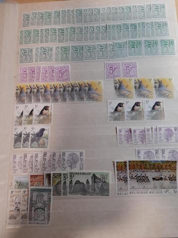 Frankeerzegels, plakzegels beschikbaar voor biedingen
