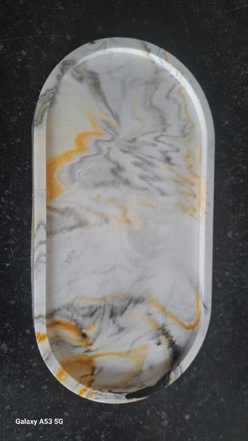 Plat en porcelaine de taille moyenne, Enlèvement ou Envoi, Neuf