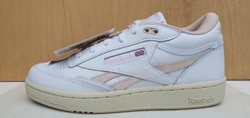 Reebok Classic 37.5 sneakers beschikbaar voor biedingen