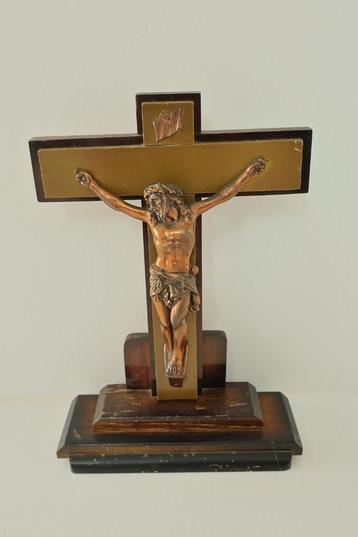 IN PRIJS VERLAAGD vintage crucifix op voet (zeldzame vondst)