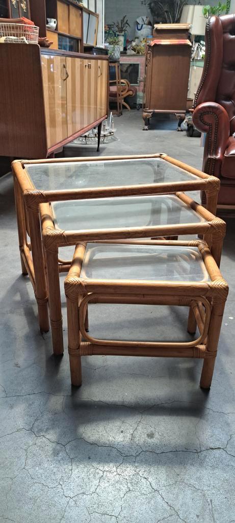 Rotan tafeltjes ~ wisselende voorraad, Antiek en Kunst, Antiek | Meubels | Tafels, Ophalen