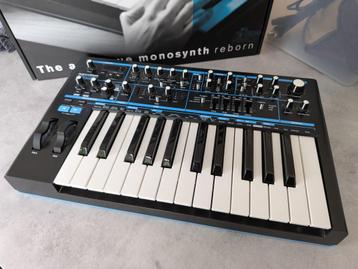 Novation Bass Station II 2, Musique & Instruments, Synthétiseurs, Comme neuf, Avec connexion MIDI, Novation, Enlèvement ou Envoi