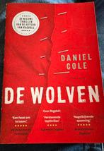 Daniel Cole - De wolven, Ophalen, Zo goed als nieuw, Daniel Cole
