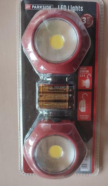 ensemble de 2 lampes LED 200 lm/ 1,5 h