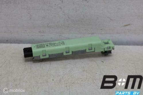 Antenne versterker linksboven VW ID4 Pro 11A035577B, Auto diversen, Autoradio's, Gebruikt