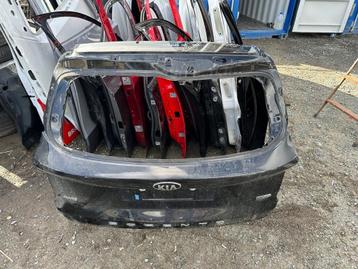 Kia Sorento IV achterklep beschikbaar voor biedingen