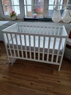 Lit blanc bébé de Ikea