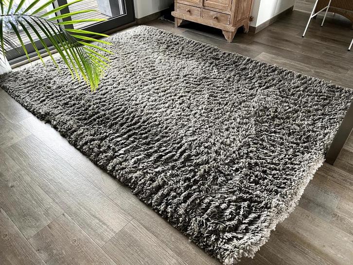 Kwalitatief, hoogpolig tapijt in uitstekende staat, Huis en Inrichting, Stoffering | Tapijten en Vloerkleden, Zo goed als nieuw