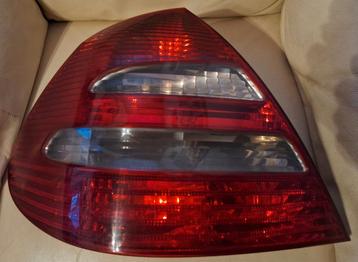 Feu arrière gauche Mercedes Classe E (2002-2009) beschikbaar voor biedingen