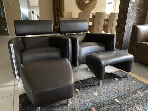 2 Leolux Oblomov fauteuil met hocker bruin leder in Ham 3945, Maison & Meubles, Fauteuils, Comme neuf, Cuir, 75 à 100 cm, 75 à 100 cm