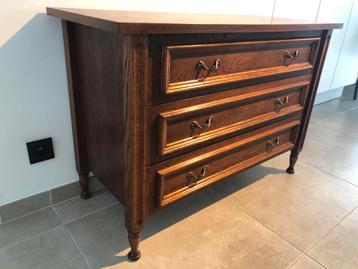 Vintage ladekast / commode beschikbaar voor biedingen