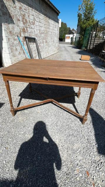 Table, Enlèvement