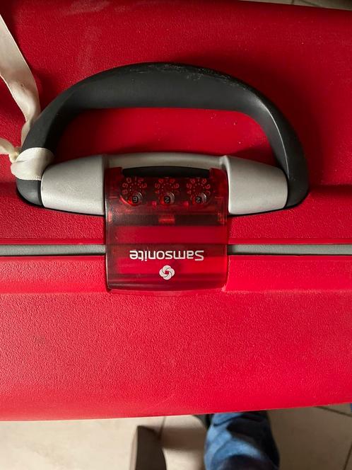 Samsonite, Handtassen en Accessoires, Koffers, Gebruikt, Hard kunststof, 55 cm of meer, Slot, Uitschuifbare handgreep, Wieltjes