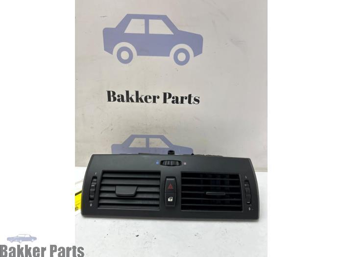 Grille aération tableau de bord d'un BMW X3, -, -, 3 mois de garantie, Utilisé