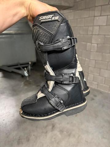 Crossschoenen SHOT K10 31/32 beschikbaar voor biedingen
