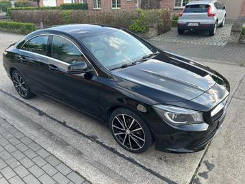 mercedes cla 200 TOPSTAAT!70000KM!1j garantie!, Auto's, Mercedes-Benz, Voorwielaandrijving, 1600 cc, Zwart, Leder