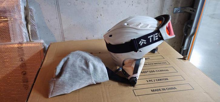 Divers skimateriaal, Sports & Fitness, Ski & Ski de fond, Comme neuf, Carving, 160 à 180 cm, Enlèvement