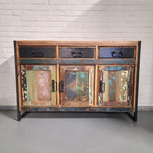 Industriële Reclaimed Houten Kast, Huis en Inrichting, Kasten | Dressoirs, Nieuw, 100 tot 150 cm, 25 tot 50 cm, Met lade(s), Met deur(en)