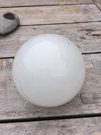 Vintage witte bol voor buitenverlichting, Autres types, Utilisé, Enlèvement ou Envoi, Verre