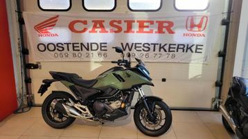 Honda NC750X DCT ( bj 2025, slechts 580 km ) beschikbaar voor biedingen
