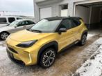 TOYOTA YARIS CROSS 23.900 km, Auto's, Toyota, 1290 kg, Leder en Stof, 1490 cc, Bedrijf