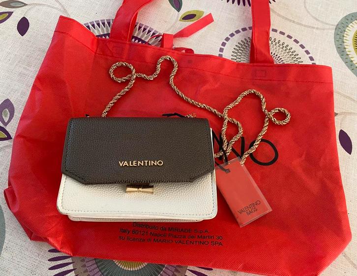 Valentino Spuitzak — Wit/C. Fucile klein, Handtassen en Accessoires, Tassen | Damestassen, Zo goed als nieuw, Ophalen of Verzenden