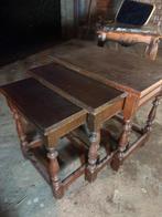 Tables anciennes, Enlèvement