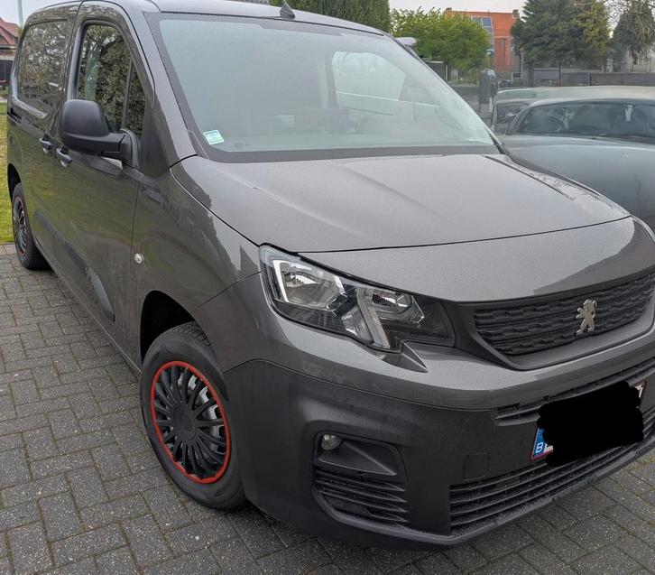 Peugeot partner 1.2i 2019, Auto's, Peugeot, Particulier, Partner, Airbags, Airconditioning, Android Auto, Bluetooth, Boordcomputer