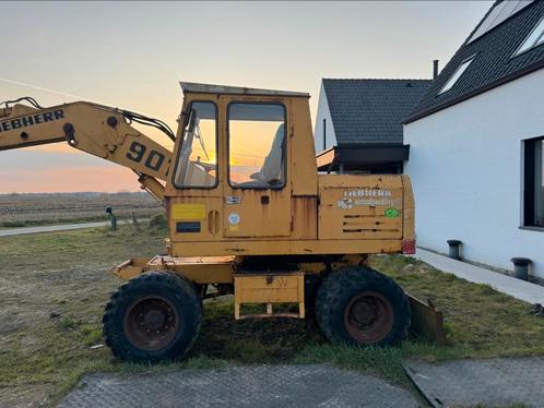 Liebherr A901 13ton bandenkraan, Zakelijke goederen, Machines en Bouw | Kranen en Graafmachines, Ophalen