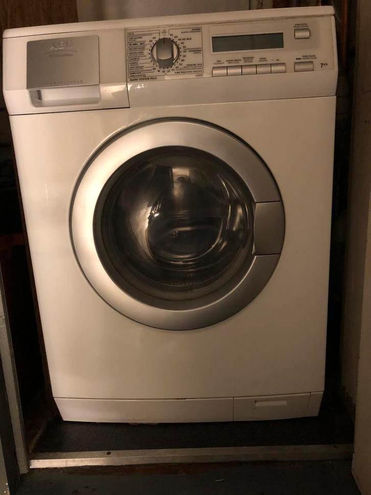 Machine à laver + séchoir AEG, Elektronische apparatuur, Was-droogcombinaties, Gebruikt, 6 tot 8 kg, 85 tot 90 cm, Ophalen