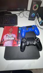 Ps4+2 controlers+fifa game, Games en Spelcomputers, Games | Sony PlayStation 4, Ophalen of Verzenden