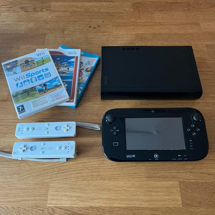 Nintendo Wii U + 2 controllers + 3 games + accessoires, Games en Spelcomputers, Games | Nintendo Wii U, 3 spelers of meer, Ophalen of Verzenden