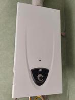 Doorstromer / warmwaterketel op gas, maar 6 maanden gebruikt, Doe-het-zelf en Bouw, Chauffageketels en Boilers, Ophalen, Zo goed als nieuw