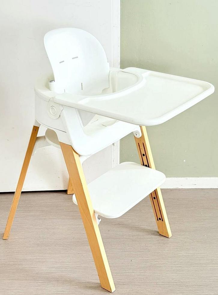 STOKKE kinderstoel voor baby's STOKKE Evolutionary, Kinderen en Baby's, Kinderstoelen, Gebruikt, Meegroeistoel, Afneembaar eetblad
