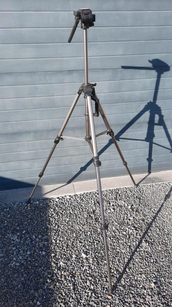 VANGUARD VT-841 camera of camerastatief, Audio, Tv en Foto, Fotografie | Statieven en Balhoofden, Driepoot, Ophalen of Verzenden