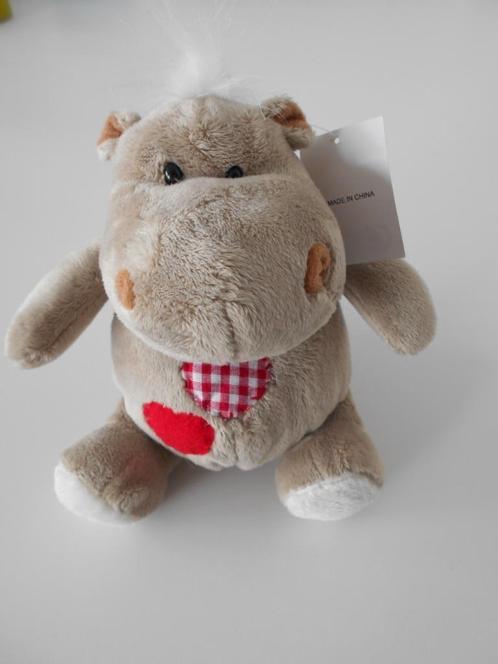 NIEUW knuffel nijlpaard, Kinderen en Baby's, Speelgoed | Knuffels en Pluche, Nieuw, Overige typen, Ophalen of Verzenden