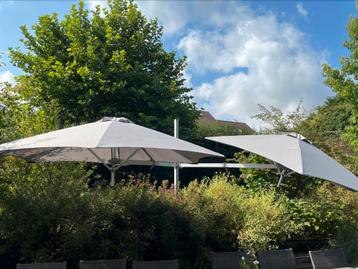 Double parasol umbrosa paraflex beschikbaar voor biedingen