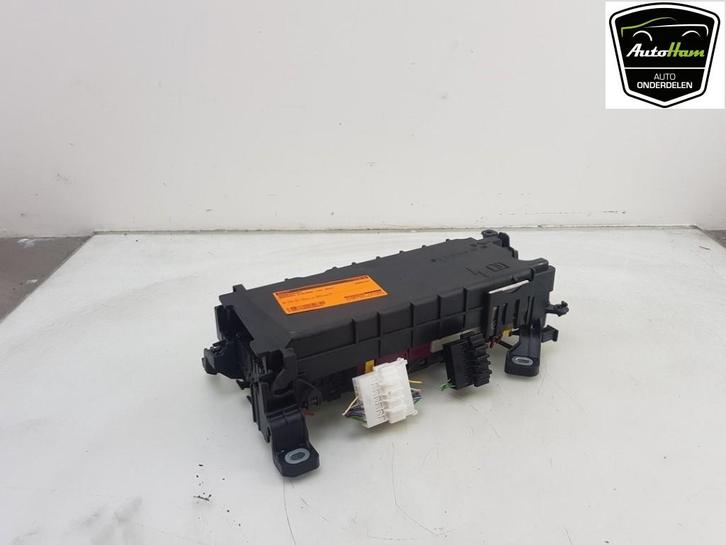 ZEKERINGKAST Mercedes-Benz B (W246) (01-2011/12-2018), Auto-onderdelen, Elektronica en Kabels, Mercedes-Benz, Gebruikt